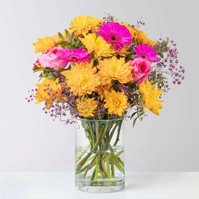Blumenstrauß 'Prima' pink-orange, handgebunden
