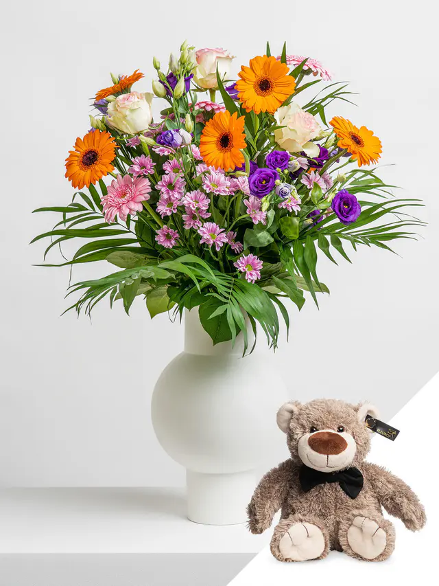 Blütenpoesie mit Teddy